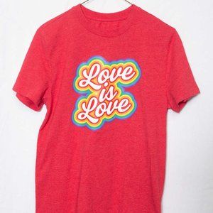 Love is Love Red Pride T-shirt Men's Size Small